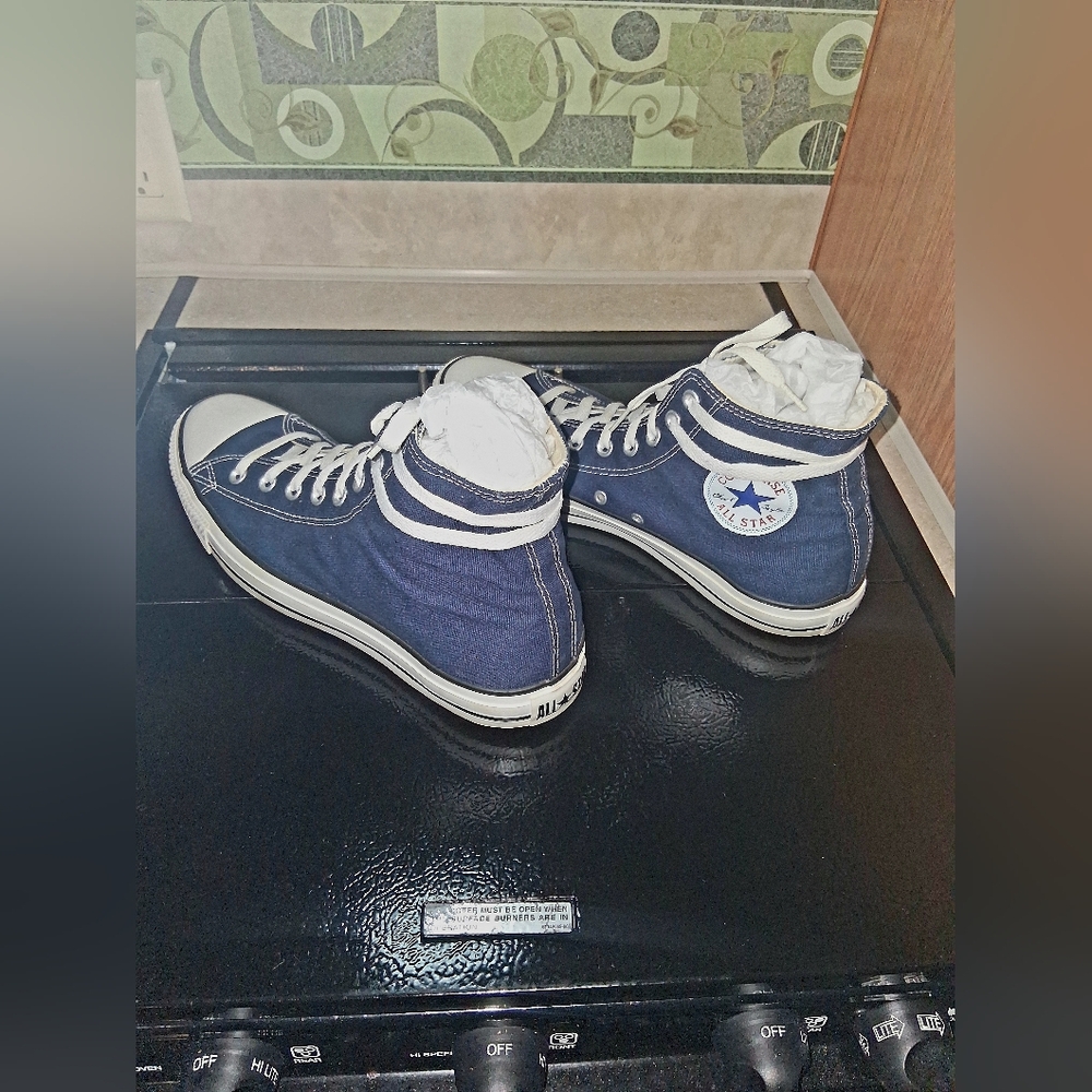 Converse Chuck Taylor All Star High Top - Navy Blue (Men’s 11 / Women’s 13) - Picture 5 of 7
